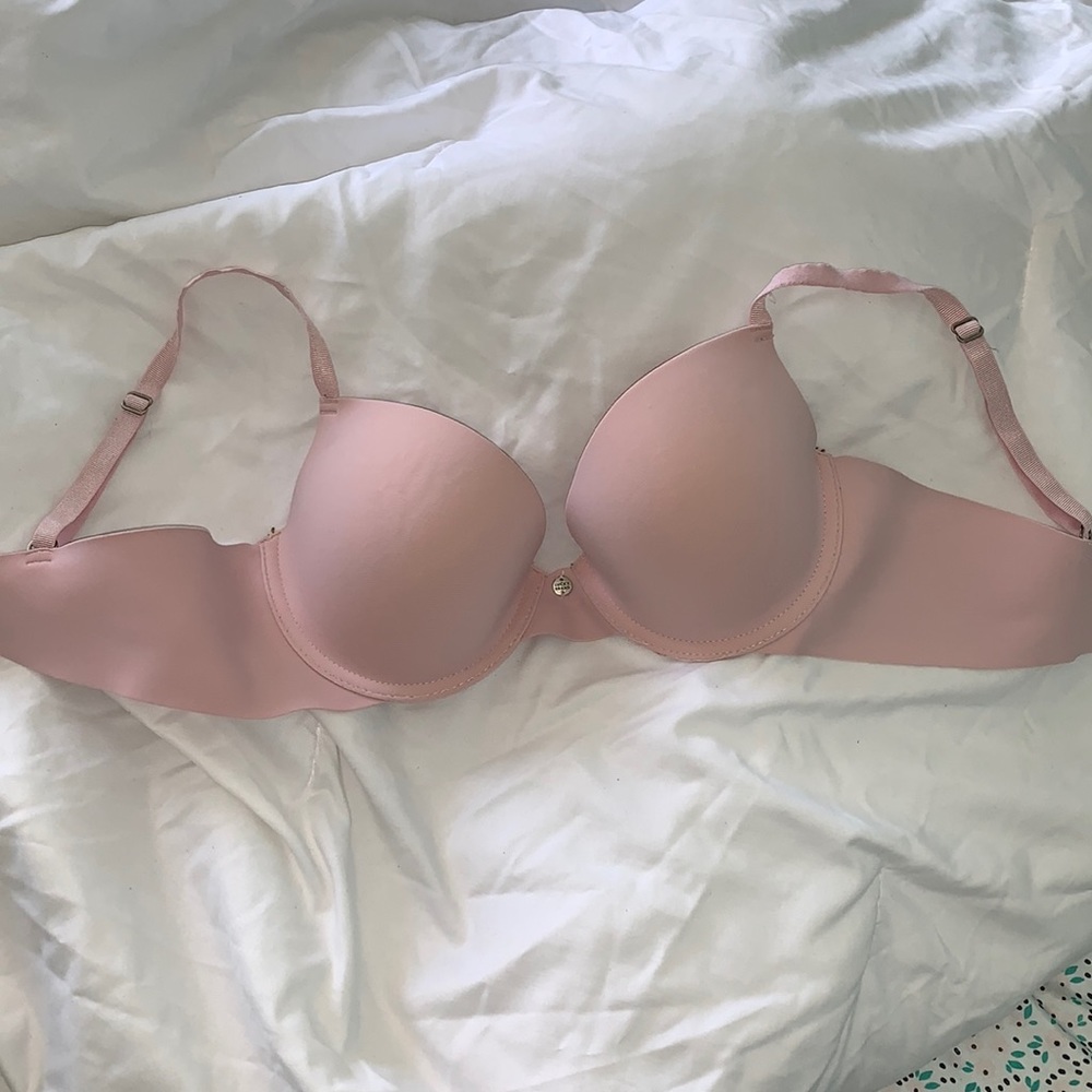 pink bra